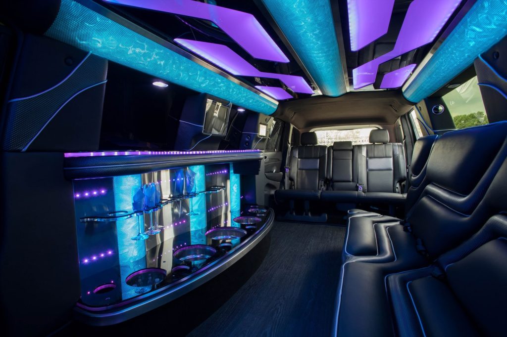 Mercedes-GLS-Limousine-interior
