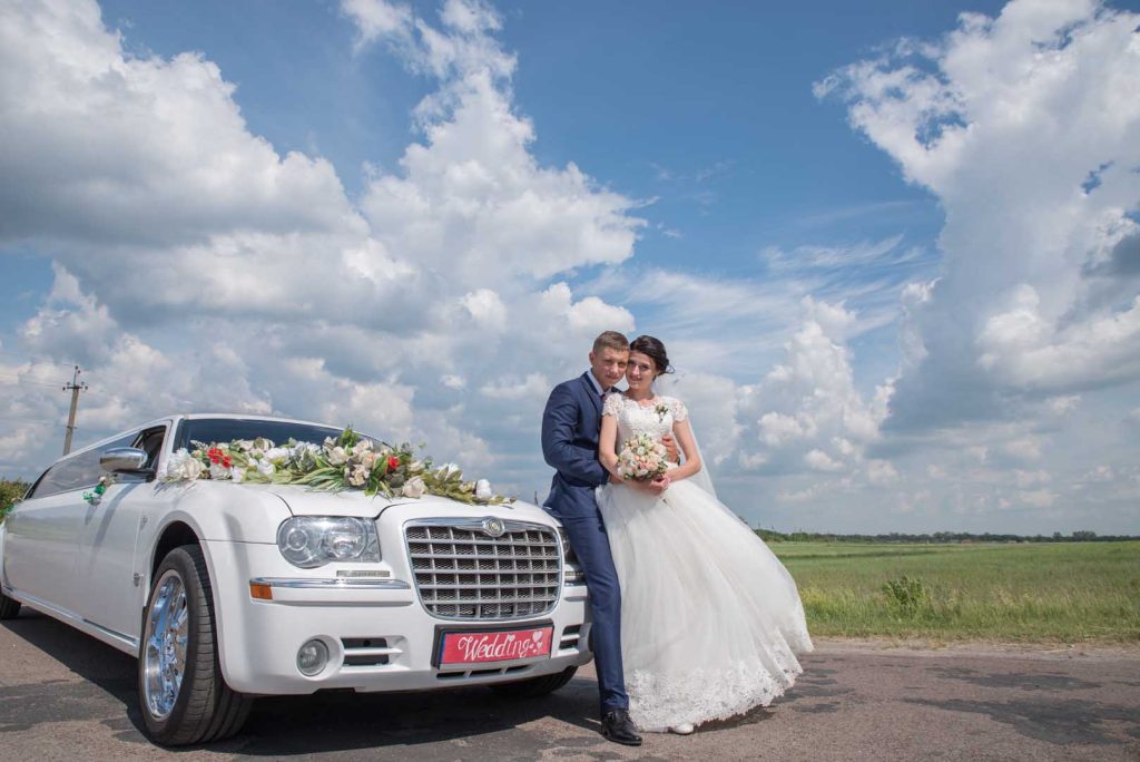 Many people think wedding transportation is simply about getting from one location to another. In reality, it plays an important role in keeping the day organized, reducing stress, and making sure everyone arrives safely and on time.