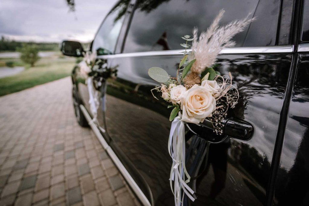 Wedding transportation involves much more than arriving on time. Years of experience help us anticipate schedule changes, coordinate multiple stops, and keep the day running smoothly.